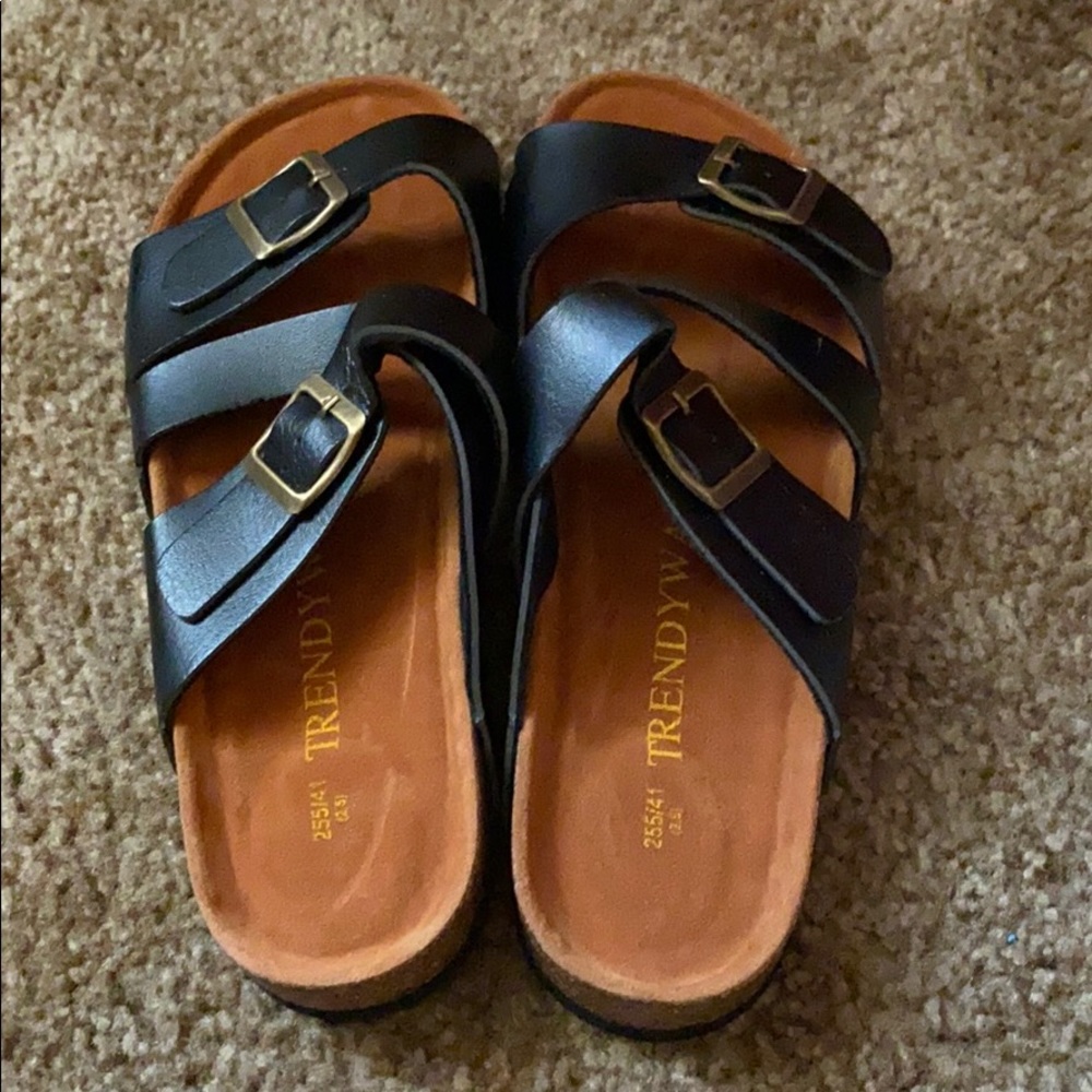 Sandals - Picture 3 of 3